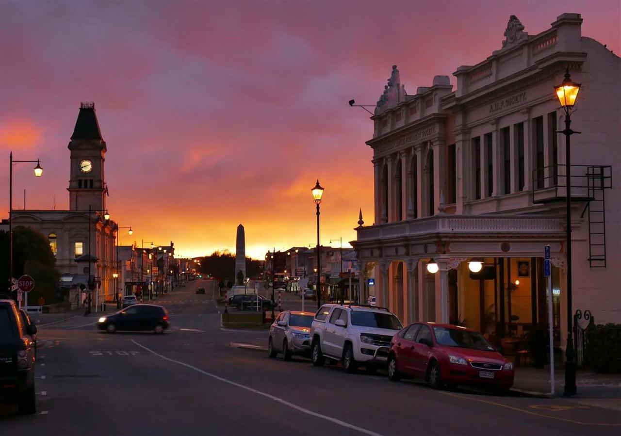 Quarterdeck Apartment Oamaru Bagian luar foto